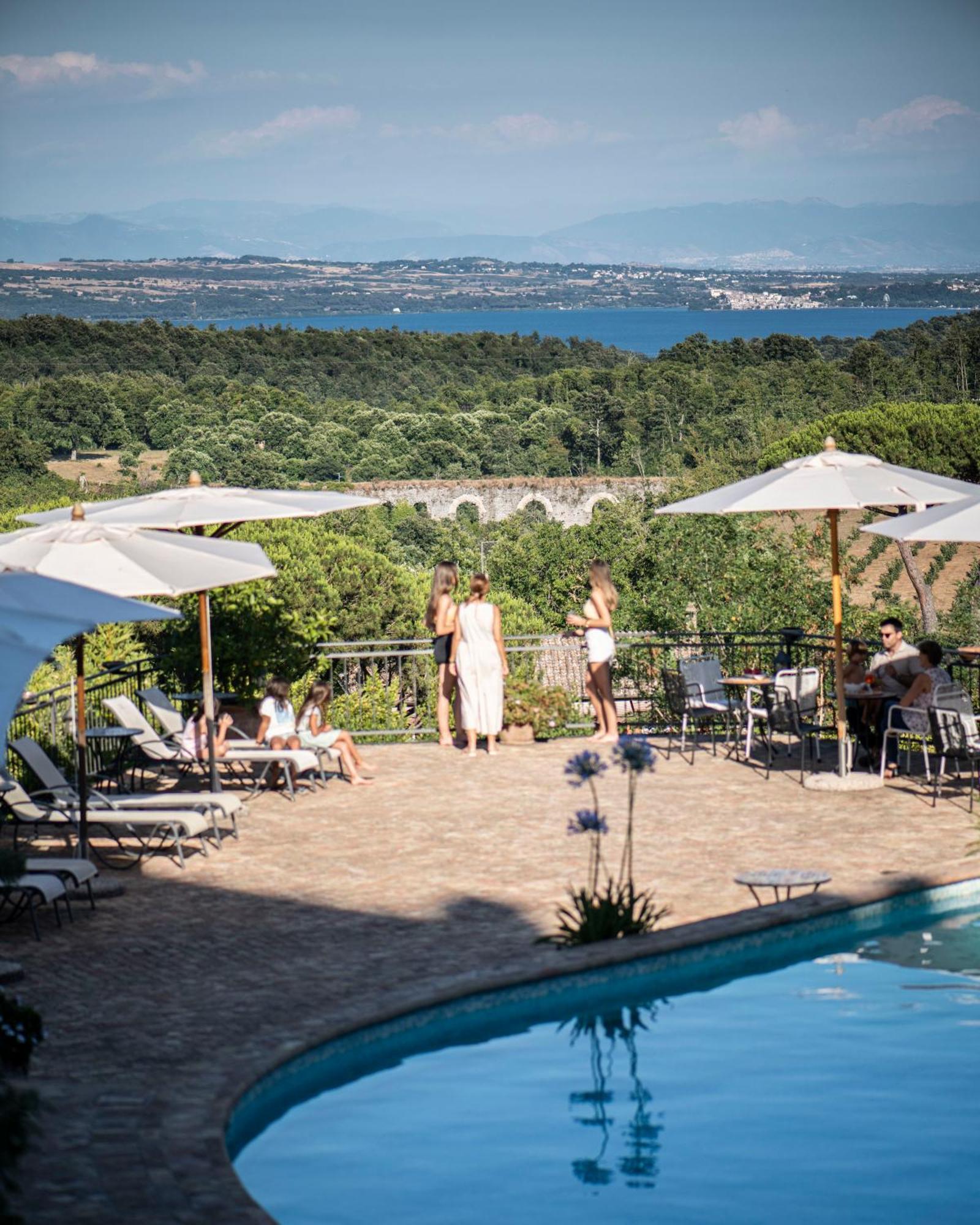 Villa Clodia Relais Manziana Exterior foto